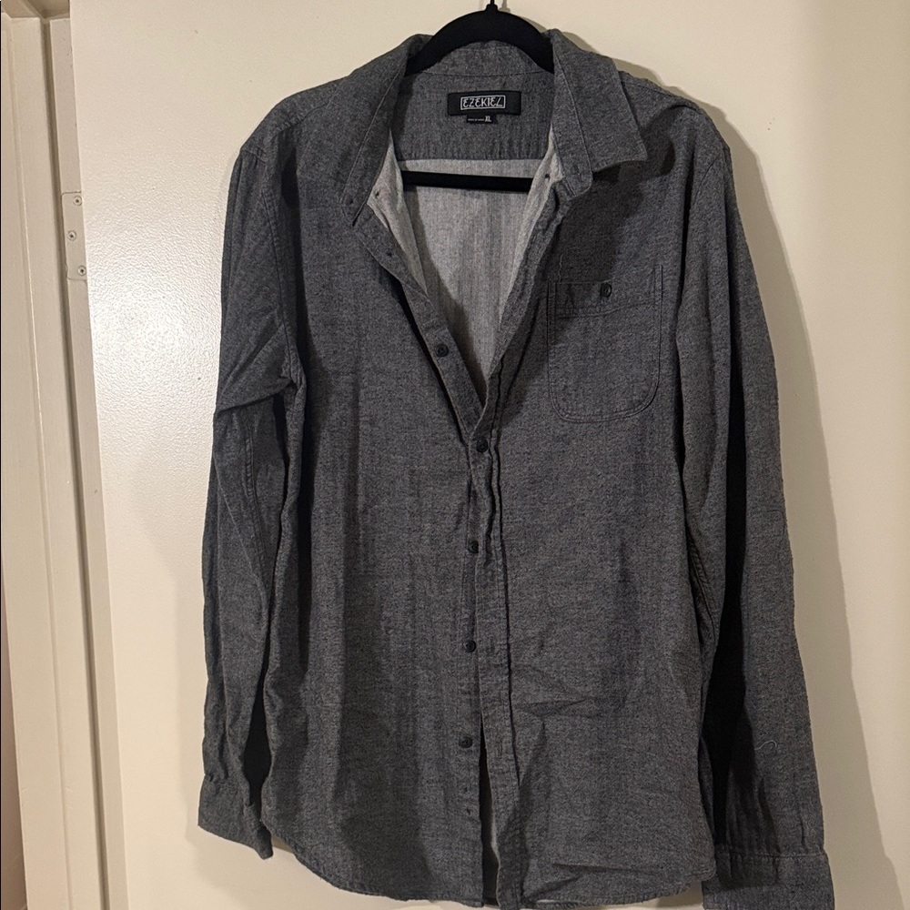 Ezekiel Men's Gray Button-Down Shirt